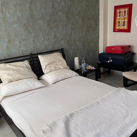 Appartement A Mermoz, Nettoyage Journalier Gratuit Dakar Exterior photo