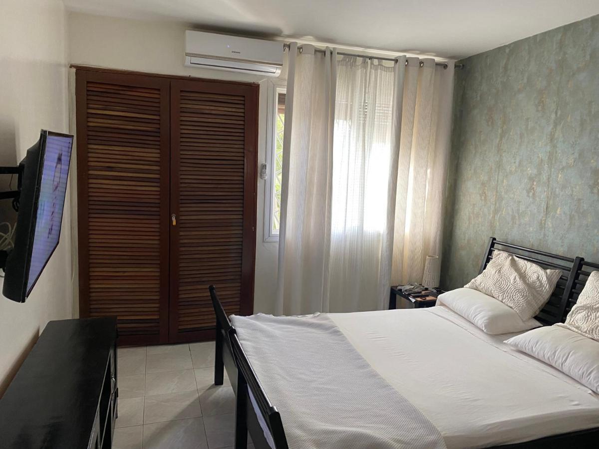 Appartement A Mermoz, Nettoyage Journalier Gratuit Dakar Exterior photo